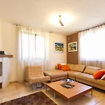 Asi Vrsar